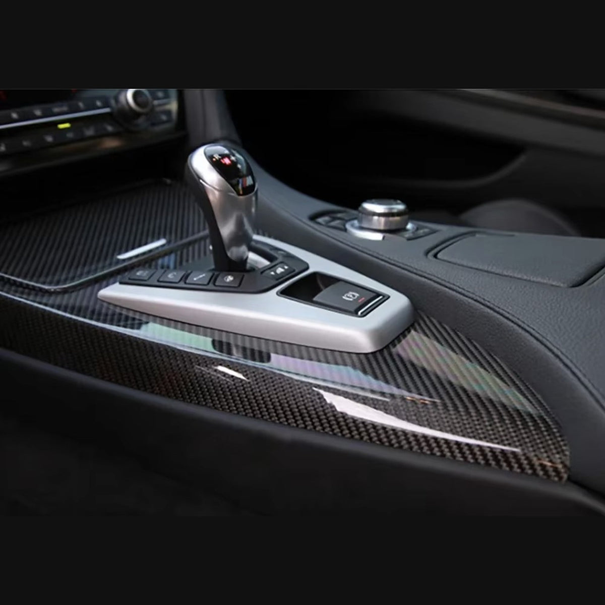 Carbon Fibre Vinyl Wrap (Self-Adhesive)