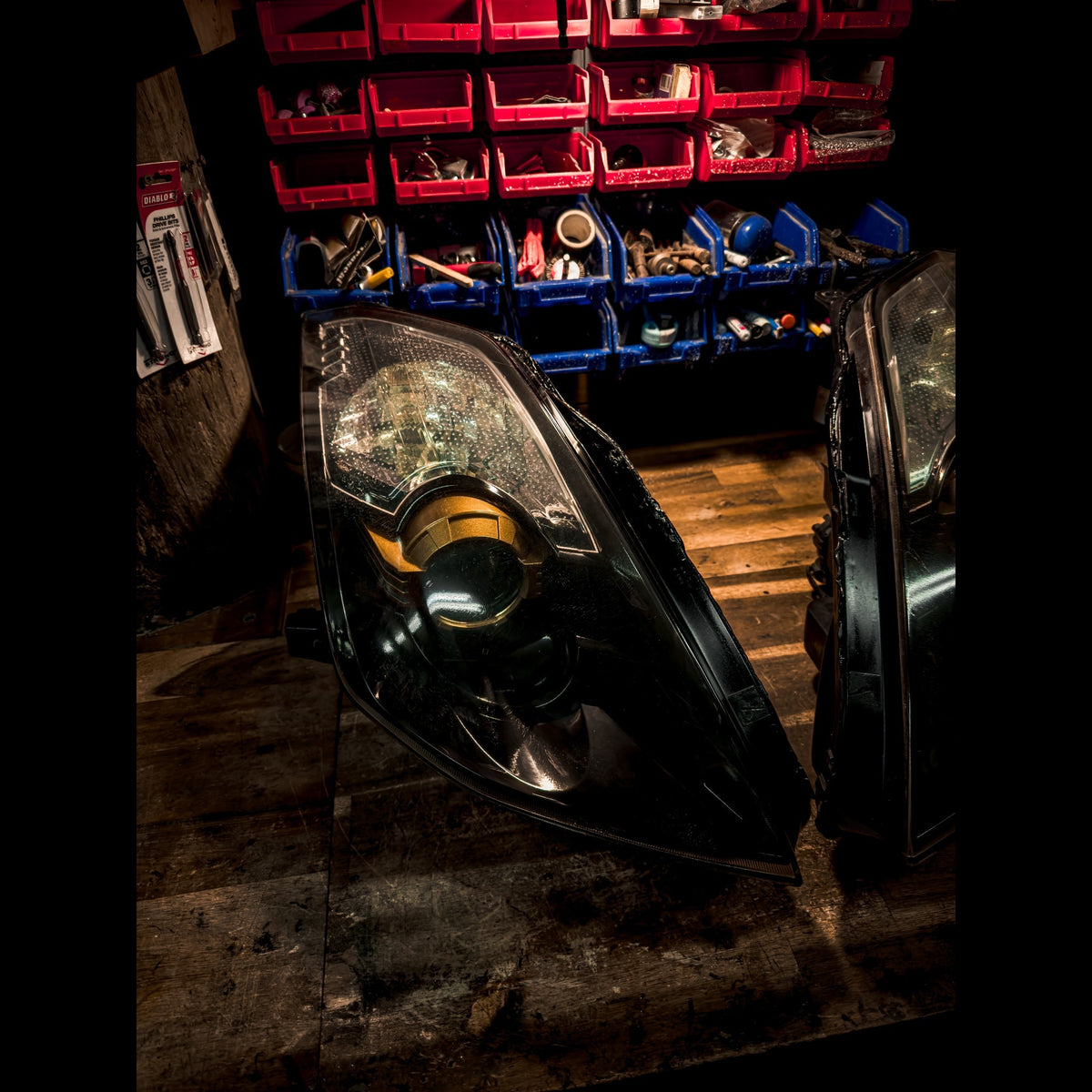 Nissan 350Z Custom Headlights — Gloss Black + Gold