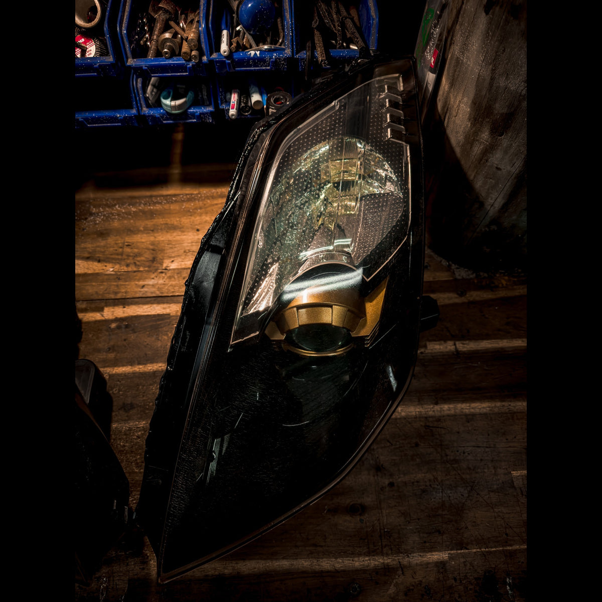 Nissan 350Z Custom Headlights — Gloss Black + Gold