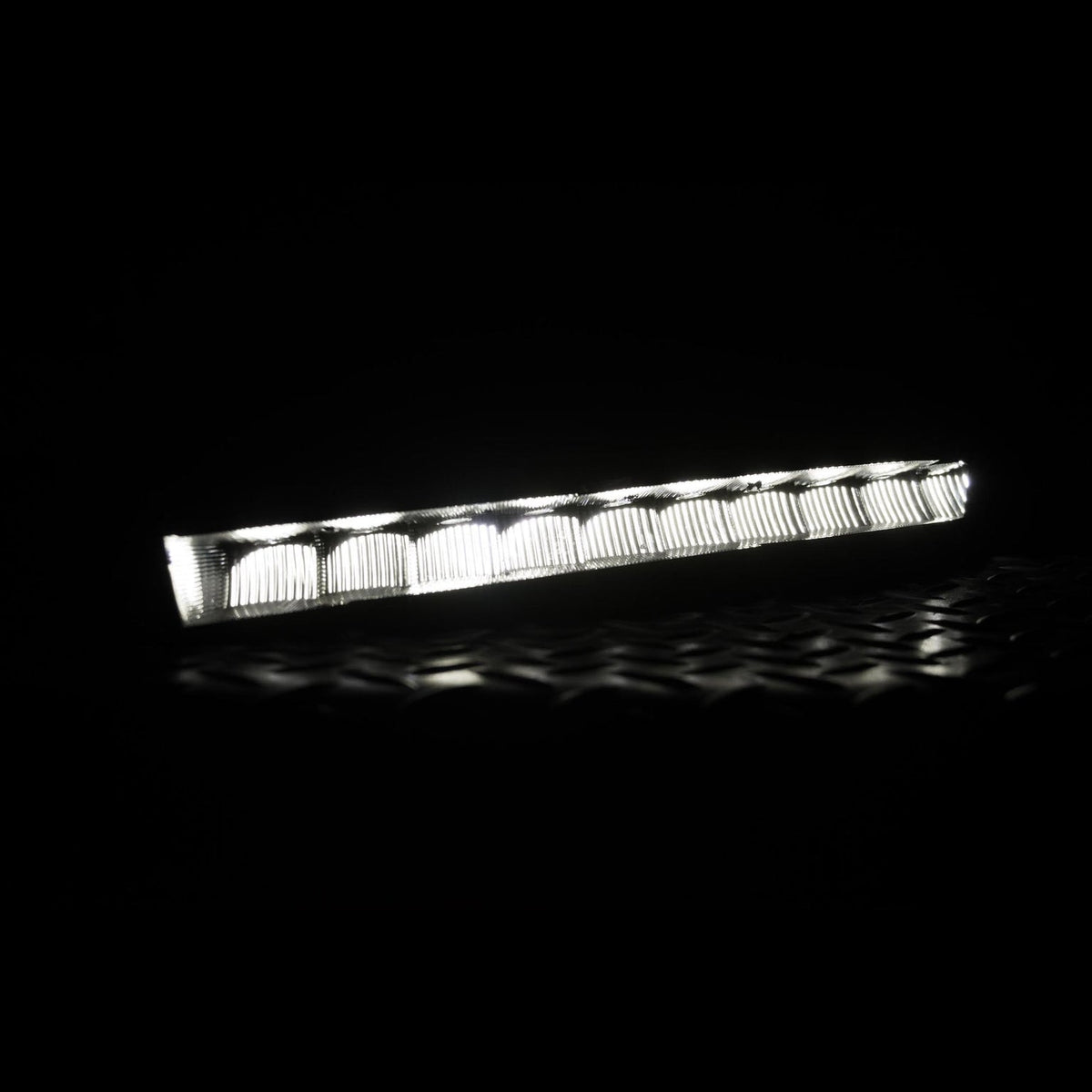 Profile Pivot DRL lit white