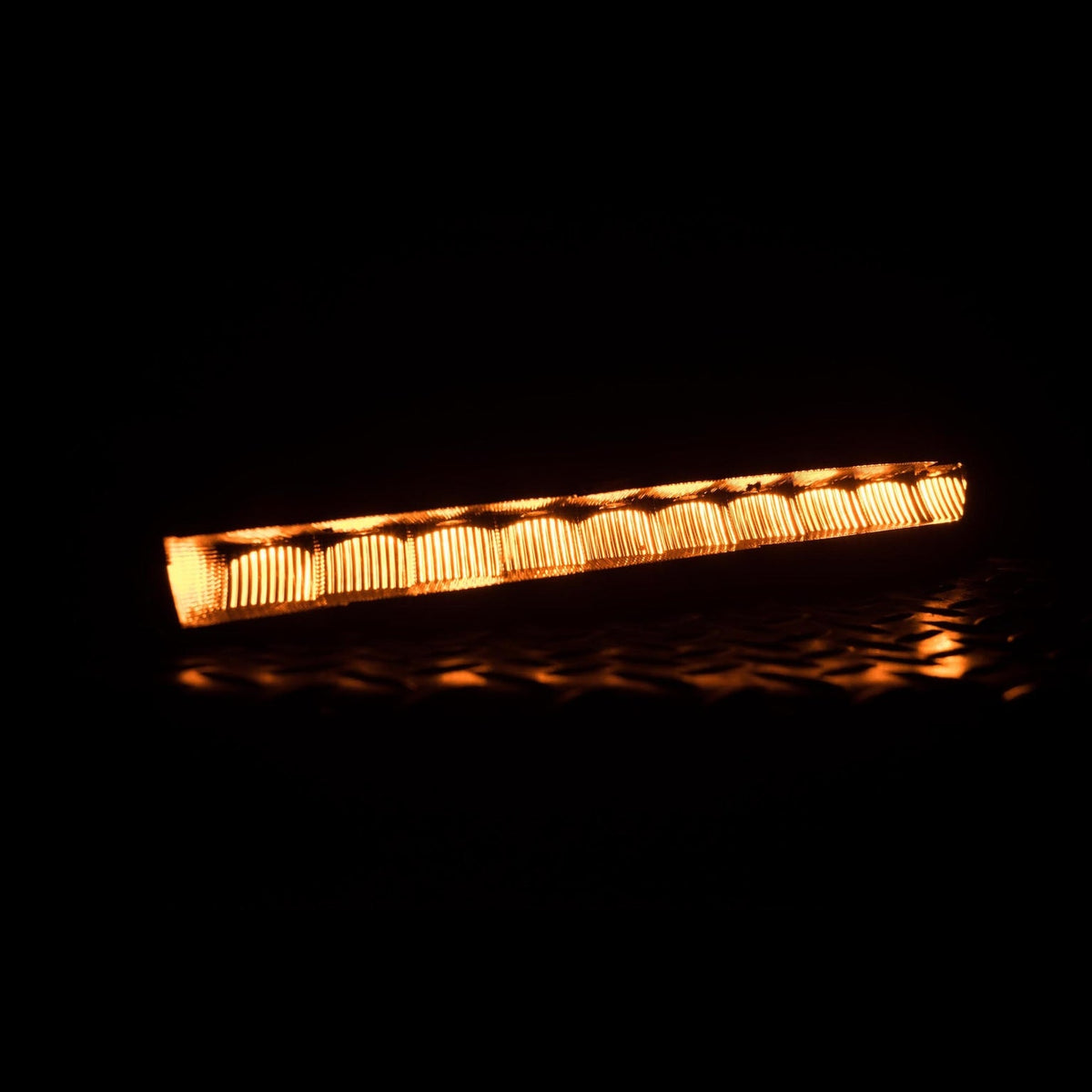 Profile Pivot DRL amber sequential signal
